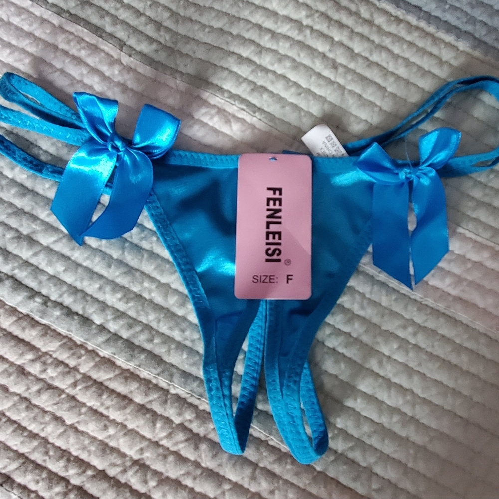 Womens NWT Blue Satin 💙 Panties